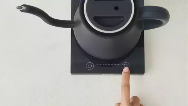 機能が、美しさを生む。使うほどに心地よい毎日のケトル独自の二重構造と正確な温度制御を備えた「Re・De Kettle（リデケトル）」を2026年10月30日発売