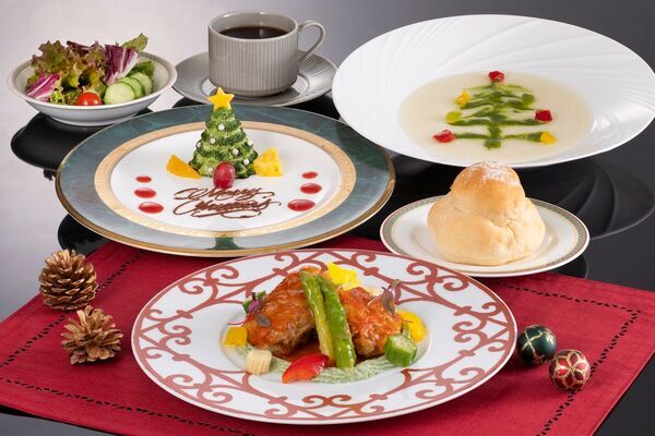 「スパークリング・クリスマス」の開催11月21日（土）～12月25日（金）