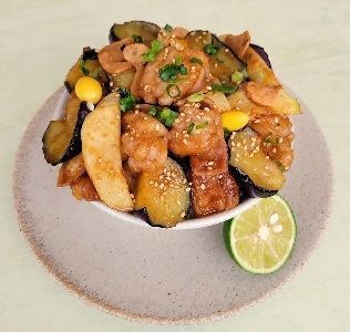 秋の味覚と旬の食材を楽しむ3品が登場　「ふるさとゴハン食堂」で2026年10月23日(金)より発売