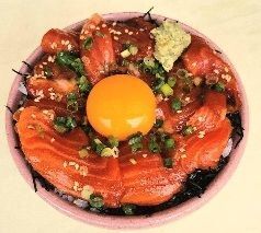 秋の味覚と旬の食材を楽しむ3品が登場　「ふるさとゴハン食堂」で2026年10月23日(金)より発売