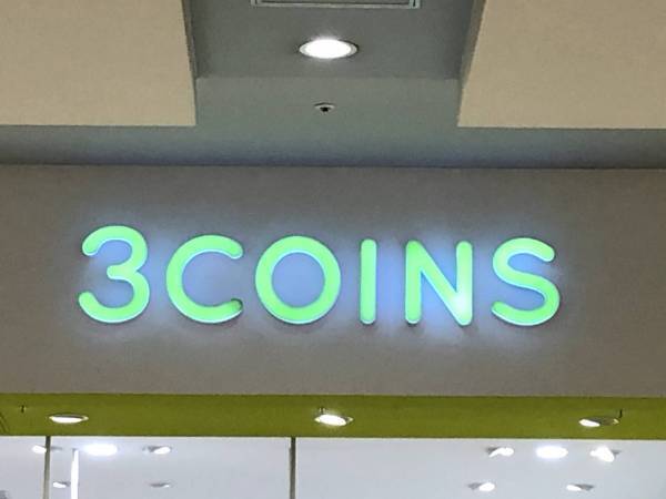 これ300円でいいの！？【スリコ】映え「アクセサリー」が傑作すぎる件