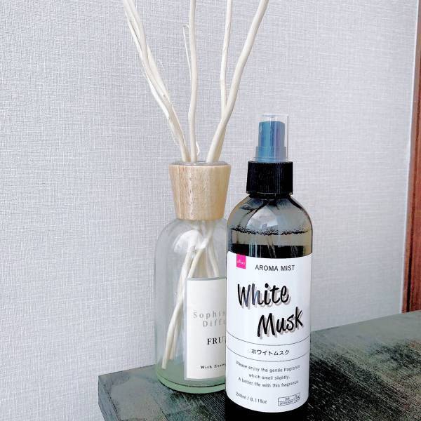 コスパよし香りよし！【ダイソー】の「アロマミスト」は“ホワイトムスク”で決まり◎