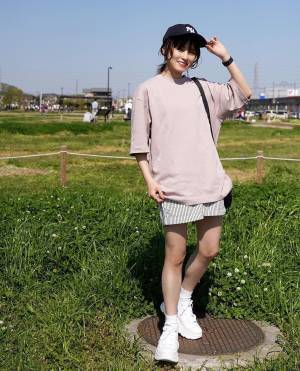 まだまだ「ピンク」がアツい♡ 【ユニクロ】大人っぽく着られる！ 人気の「ピンクトップス」