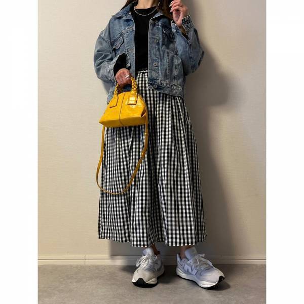 知らなきゃ損かも（泣）【GU】ジユ女が愛用！ スタメン確実な「最旬スカート」