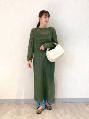 エッ！『値下げ』なの！？【ローリーズファーム】に急げ！ 細見え「グリーンワンピ」