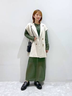 エッ！『値下げ』なの！？【ローリーズファーム】に急げ！ 細見え「グリーンワンピ」