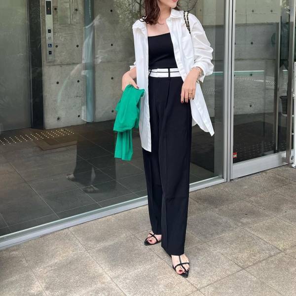 「絶対買った方がいい」「すごすぎない？？」【ユニクロ】「本気でおすすめ」コーデにプラスしたい♡“グリーンカーデ”