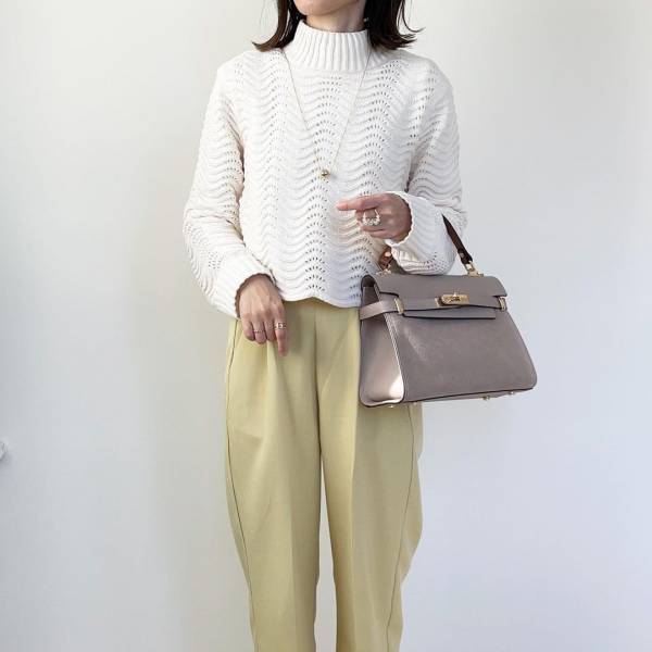 「便利」で「着過ぎてる」自覚アリ♡【ZARA】シンプルで着まわしやすいデザインが魅力”薄手セーター”が可愛い