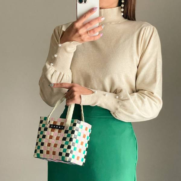 袖口のパールボタンにきゅん♡♡「もっちりした肌触り」「万能ニット！」【aquagarage】”ニットトップス”が着映え間違いなし！