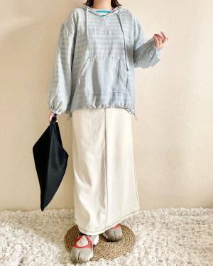 「可愛くないですか…？」【しまむら】カジュアル好きに「特におすすめ」”春夏トップス”4選