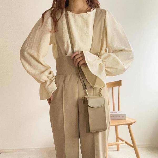 「シンプルで服装を選ばない」って最高じゃん…！【しまむら】「これから使える」”淡色バッグ”3選