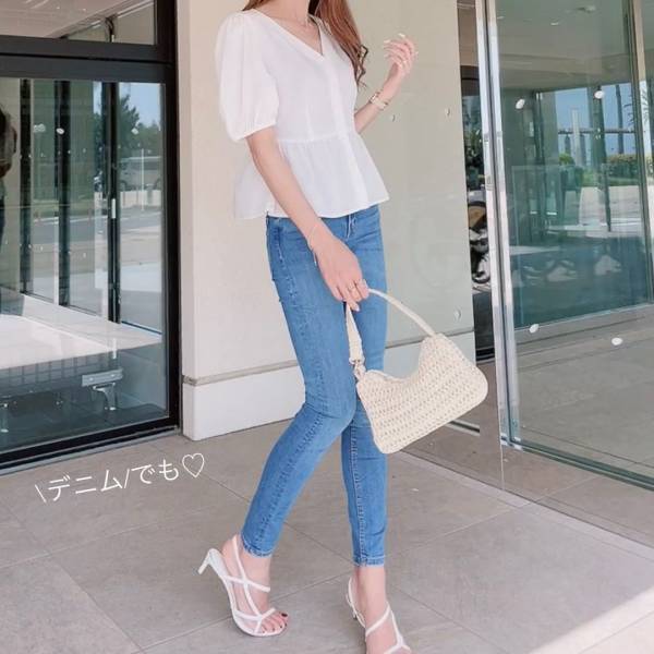 黒も白もどっちも「欲しくなってる」！【ユニクロ】きれいめ好きさん必見！大人かわいい”ブラウス”