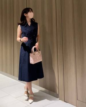 「体型カバーが嬉しい♡」【ユニクロ】大人っぽさ、際立つ！ 人気の「きれいめワンピース」