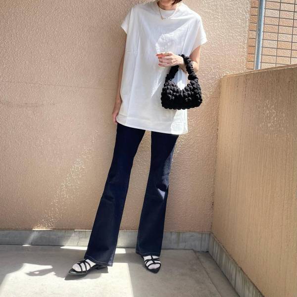 「美脚デニム見つけた」！！【GU】形、最っっっ高♡ 今っぽ「フレアジーンズ」