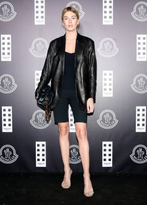 フォロワー数140万超え！ロンドン在住Itガール「カミーユ・シャリエール」の最新スタイルをチェック