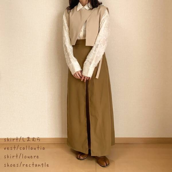 「これ1枚で可愛さ倍増」「色違いでも欲しくなっちゃう」【しまむら】淡色好きはたまらない♡”フェザー生地シャツ”