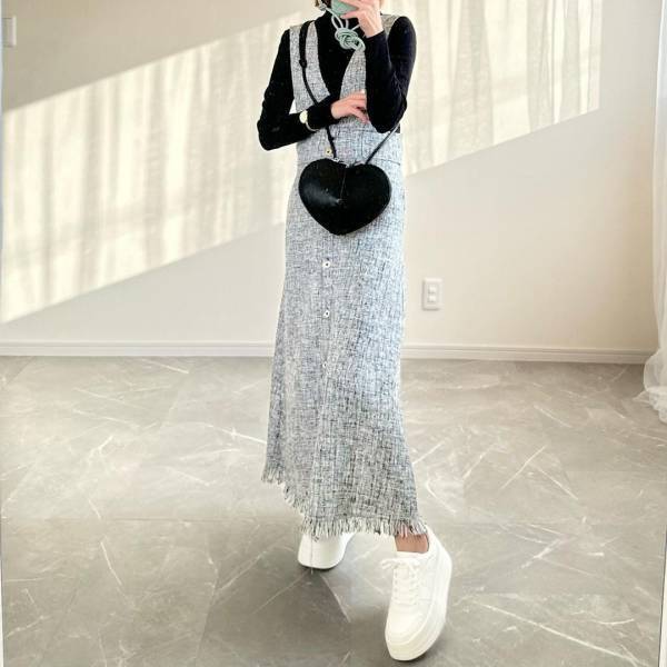 深Vネックで「オシャレ感増し増し」！！【ZARA】「買って大正解」”ジャンパースカート”をゲット