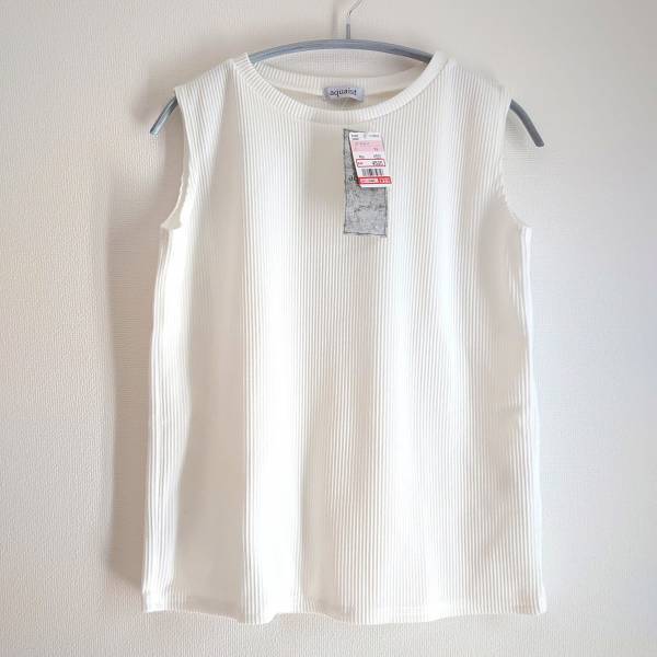 これが550円！？インナーにもメインにもなる万能アイテム♡【しまむら】「隠れた必需品」”リブタンクトップ”