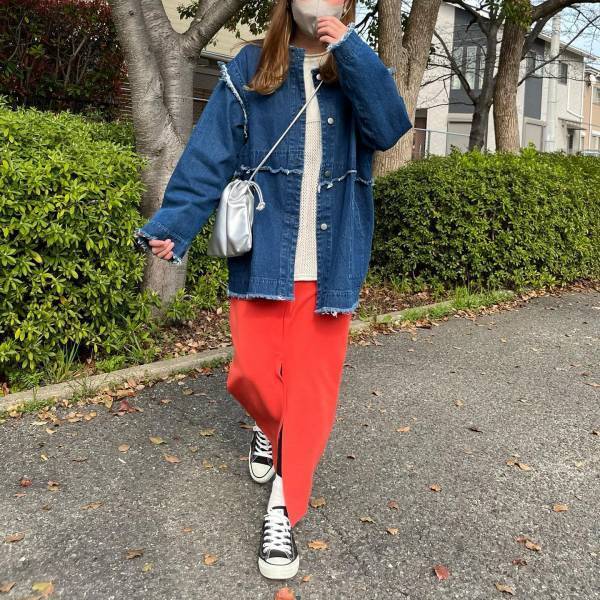 実は、じわじわキテる♡【3COINS】おしゃれさんがこぞって購入！「シルバーバッグ」