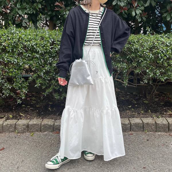 実は、じわじわキテる♡【3COINS】おしゃれさんがこぞって購入！「シルバーバッグ」