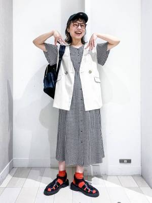 スタッフ「毎年人気」って！【グローバルワーク】主役級の活躍♡ 噂の「柄ワンピ」って？