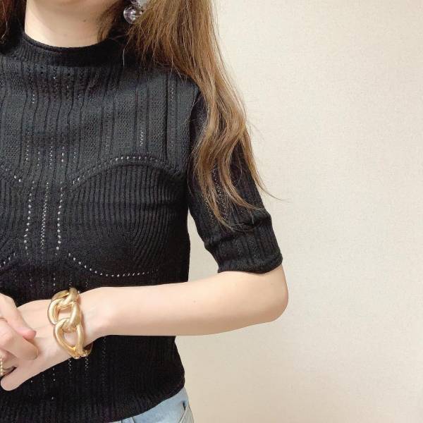 トレンド感たっぷり♡人気コラボの新作！「低身長さんにもおすすめ」【UNIQLO×Mame Kurogouchi】3Dメッシュセーター