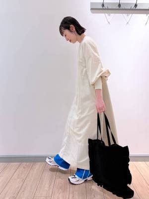 《50%オフ》って、本気！？【ローリーズファーム】ぽわん袖が愛しい♡「シャカシャカワンピ」