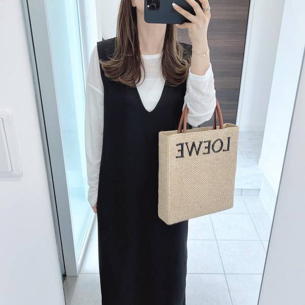 【朗報】今なら《990円》！！【GU】値下げで激アツ♡ 買ってすぐ使える 「シアーT」