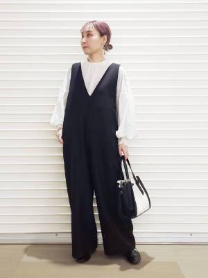 『二の腕、気になる』に終止符！【グローバルワーク】シワ軽減も嬉しい「ぽわん袖ブラウス」