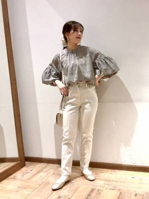 『二の腕、気になる』に終止符！【グローバルワーク】シワ軽減も嬉しい「ぽわん袖ブラウス」