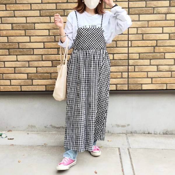 長ーく使える予感♡【しまむら】パト大成功！ 後ろ姿も可愛い「ギンガムワンピ」