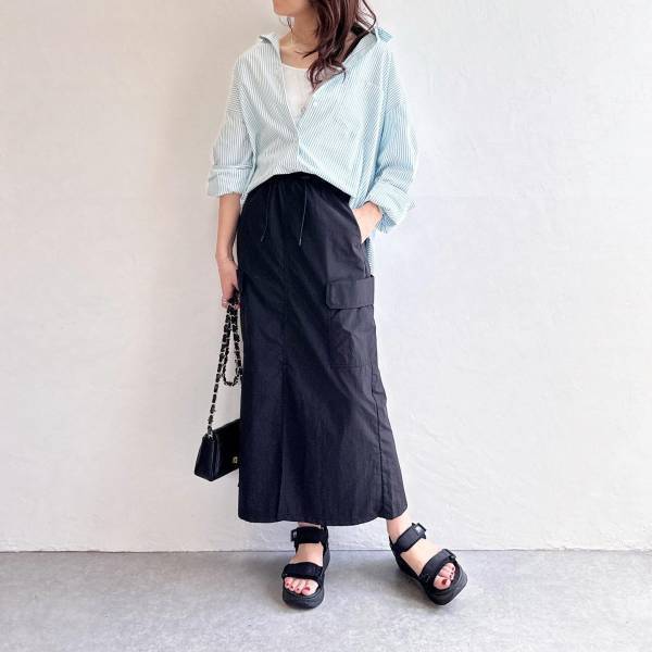 ＜正直、かなりバズってます＞【GU】今買っても間に合う！ 巷で話題の「カーゴボトム」