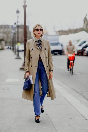 旬のニットジレでこなれスタイルに！ロンドン在住Itガール「カミーユ・シャリエール」のスタイルをチェック