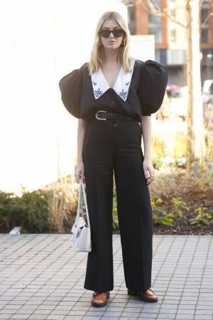 旬のニットジレでこなれスタイルに！ロンドン在住Itガール「カミーユ・シャリエール」のスタイルをチェック