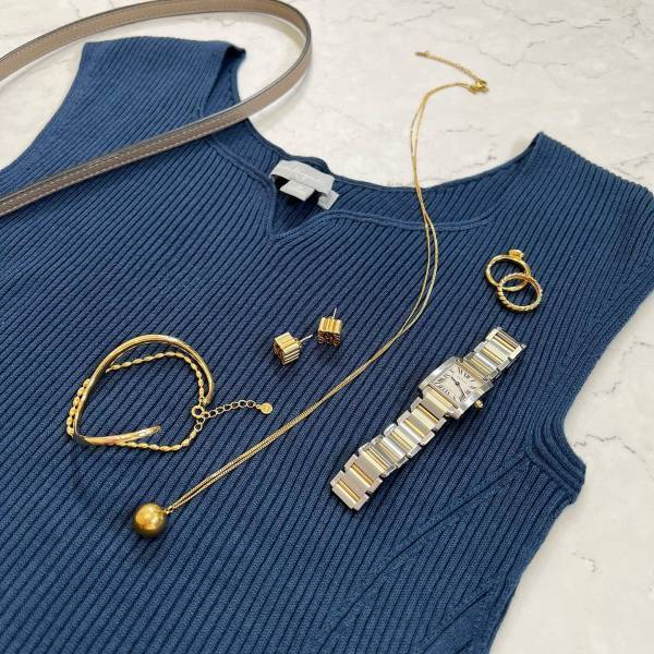 「今期1、買ってよかったと感動」【ユニクロ】「お気に入り」「好き」の声、続出！”3Dニットワンピース”