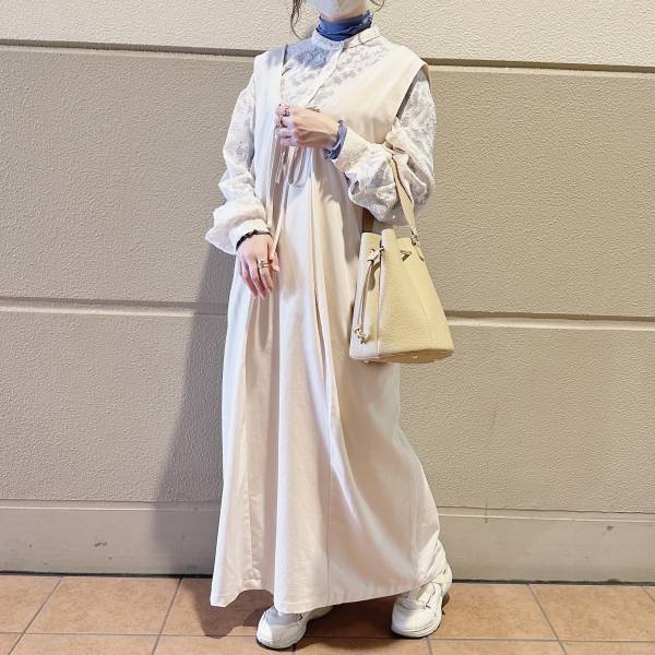 1枚持っておくとトレンド感！トップスとしても羽織でも♡”花柄ジャガードシャツ”で4コーデ