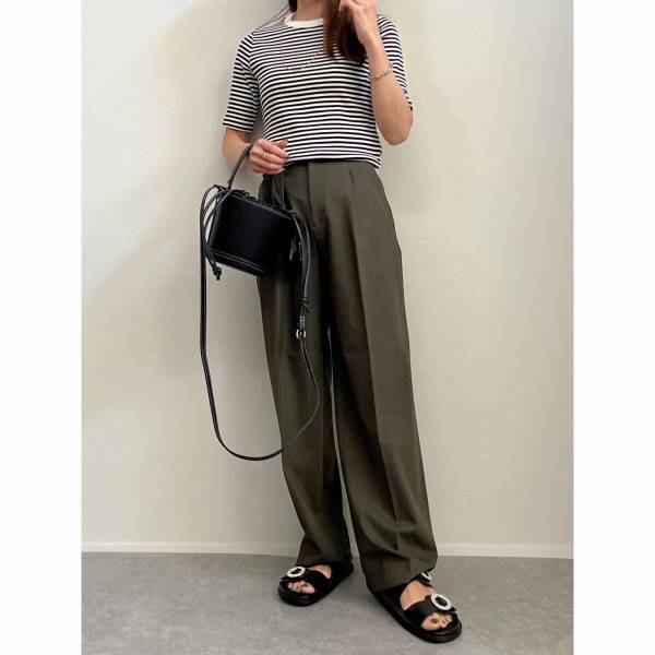 夏に大活躍！！ラインストーンが「可愛くてインパクトもある」【ZARA】履き心地も◎のサンダル