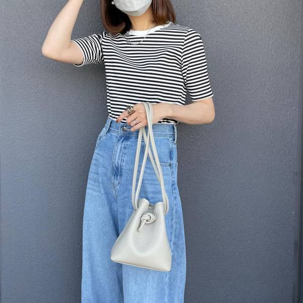 選べなくって…「2色」買い！【ユニクロ】「上品」で「華奢見え」する”ボーダーアイテム”特集