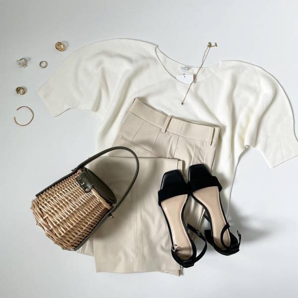 「大バズり」で「気になるー！」【ユニクロ】”タックワイド＆スキニー”ボトムス特集