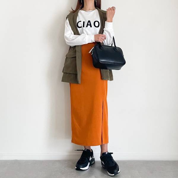 「着回し無限大」「重宝」すること間違いなしッ！【aquagarage】“優秀ロゴT”♡