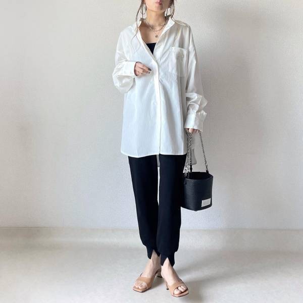 あなたはどう着る？おしゃれさんから学ぶ、白シャツの着こなし術