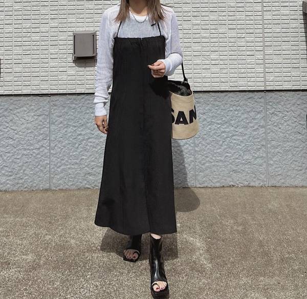 「お気に入りでよく着てます♡」【ZARA】の「着回しやすい」”シンプルトップス”2選