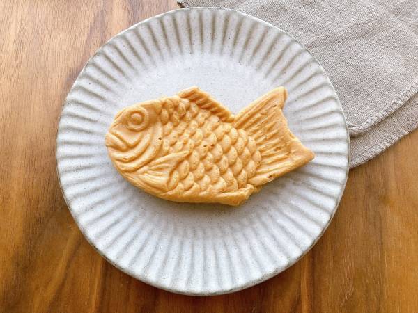 「もちもち食感」「まるでお餅」で美味しい！【ファミマ】“クリームたい焼きカスタード”