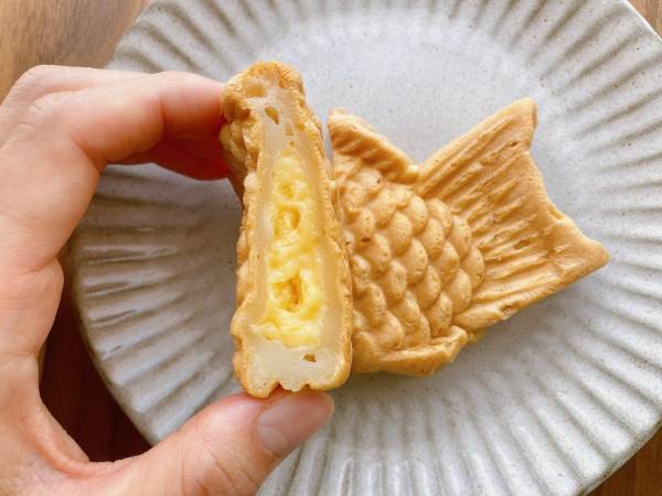 「もちもち食感」「まるでお餅」で美味しい！【ファミマ】“クリームたい焼きカスタード”