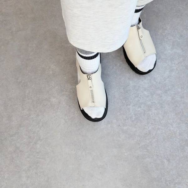 「発売前からねらってた」！！【しまむら】”センタージップサンダル”が「たまらーん♡」可愛さ！