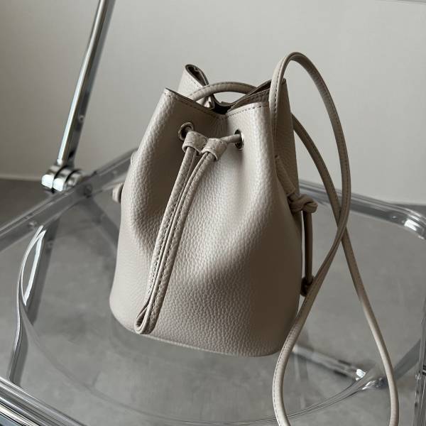 「かわいくて即ポチっ！」「まさかの即完売」【ユニクロ】人気の“ショルダーバッグ”紹介