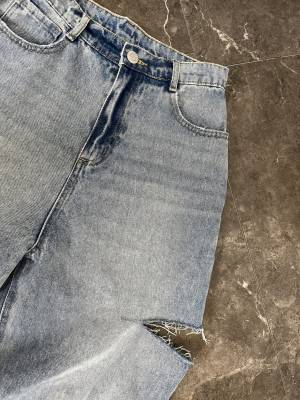 「美脚効果」がスゴいッ！お気に入り登録数1万突破！！【ReEDIT】“サイドスリットボトムス”