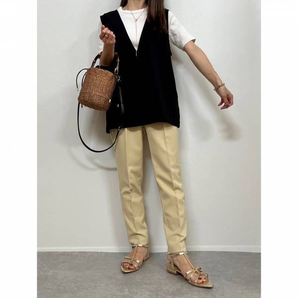 イロチ買いしちゃお～♡「シルエットもキレイ」【ユニクロ】“リブクルーネックT”が万能