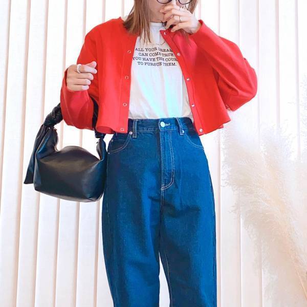 夏の羽織りは【ショート丈カーデ】に決まり！色別におすすめコーデを紹介。