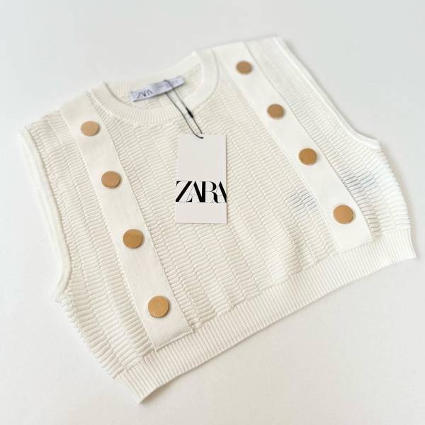 「スタメン確定」のおしゃれトップス！！「可愛さに衝撃」【ZARA】垢抜け”トップス”2選